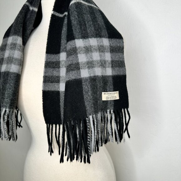 BURBERRY Black and Gray Wide check Lambswool scarf 40X30 - Picture 3 of 5